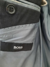 Load image into Gallery viewer, Hugo Boss meeste ülikond tumehall suurus L (pikkusele 190) Kasutatud
